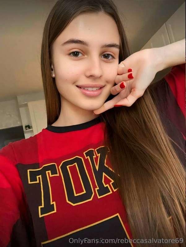 𝐅𝐑𝐄𝐄𝐄 𝐒𝐔𝐁𝐒𝐂𝐑𝐈𝐏𝐓𝐈𝐎𝐍
🟢CLICK HERE - @dariia_emerald🟢
This cutie..