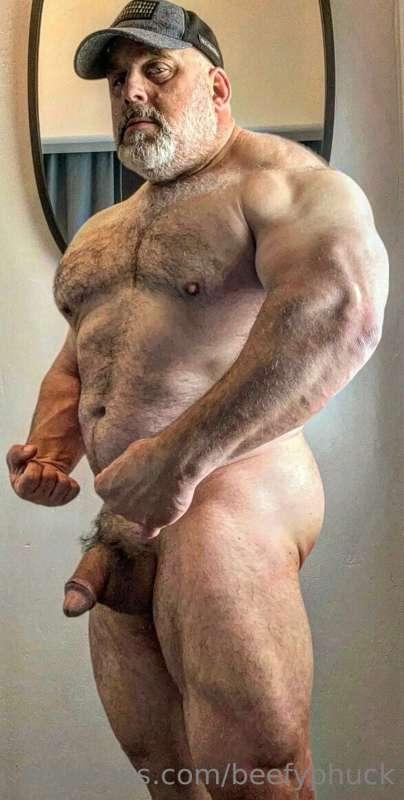 The Bull’s current size and mass. 275 lbs.