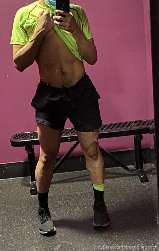 Hi