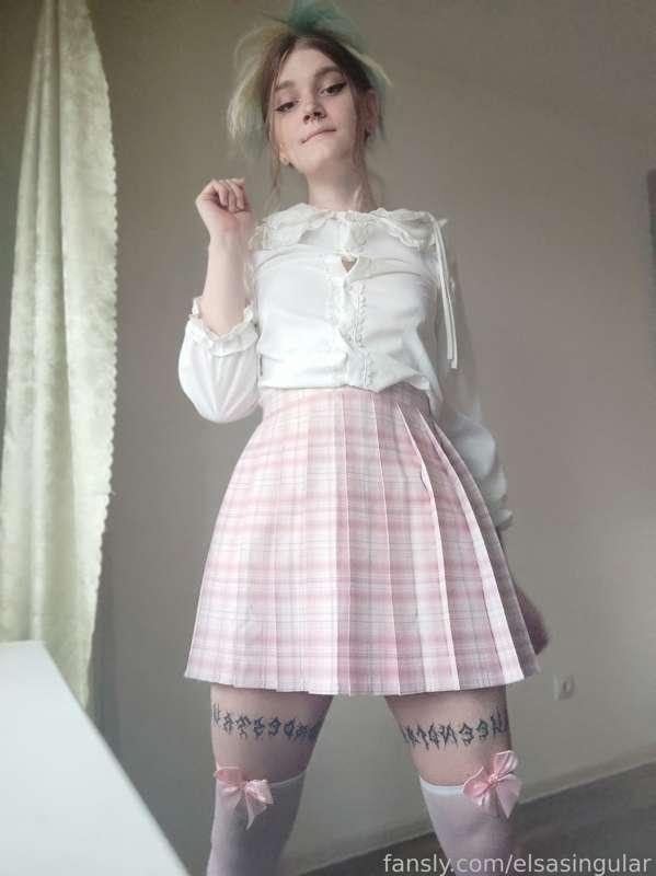 I got a new skirt (⁠◍⁠•⁠ᴗ⁠•⁠◍⁠)🩷