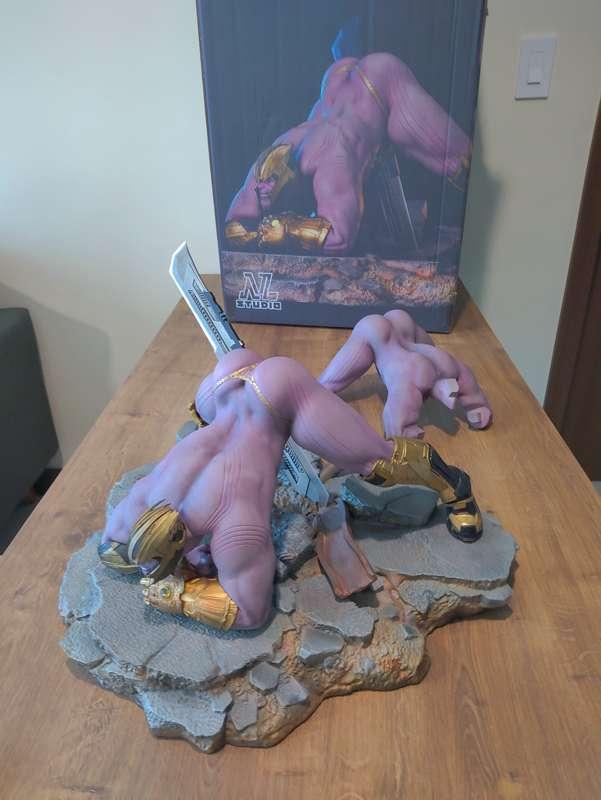 Jack-O Thanos statue
