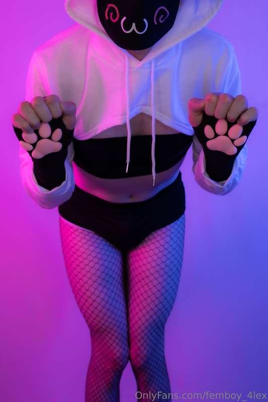 Here is the full set from my 2nd shoot including fancy light..