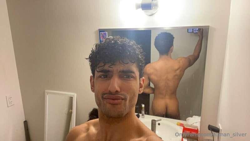 round and bouncing my juicy ass