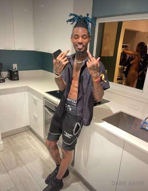 These middle fingers? one’s for your pussy, the other’s for ..