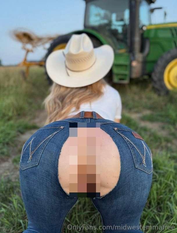 FARMGIRL F I S T I N G! I ripped my blue jean wranglers and ..