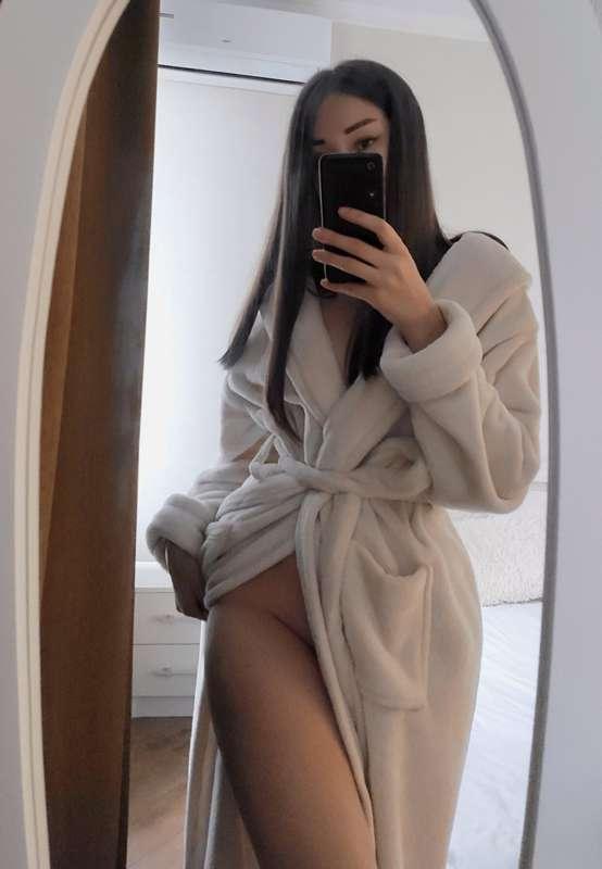 I came back 😌❤️ 
 Thanks to everyone who stayed with me 🙏💋💋💋