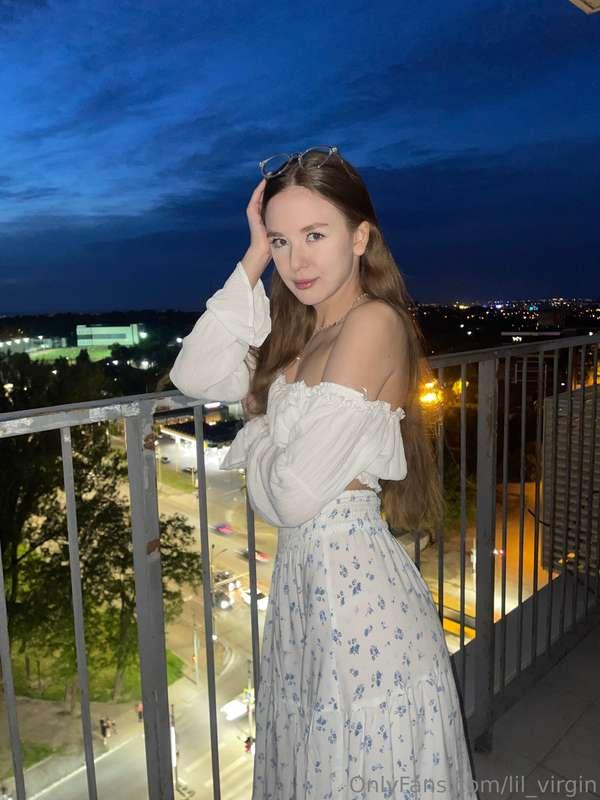 Such a beautiful evening, isn’t it?🥰 I absolutely love summe..