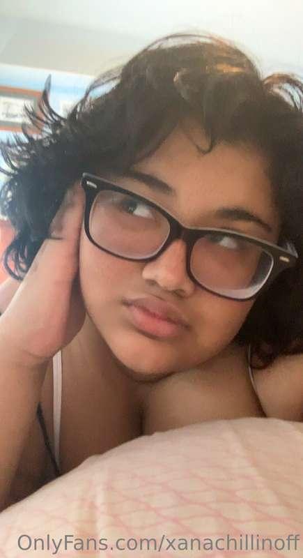 Need someone to eat me out rn. Fuckkk