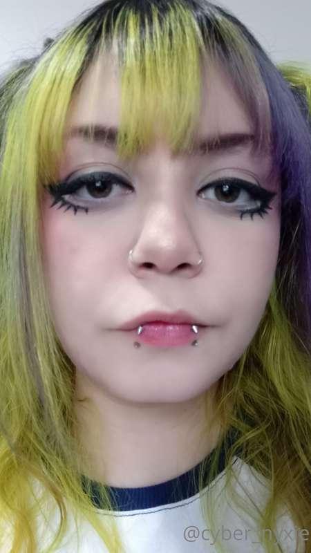 cyber_nyxie image #4