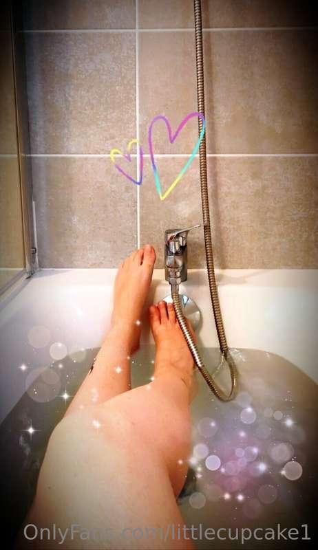 Hi... Water is getting hot...🥵