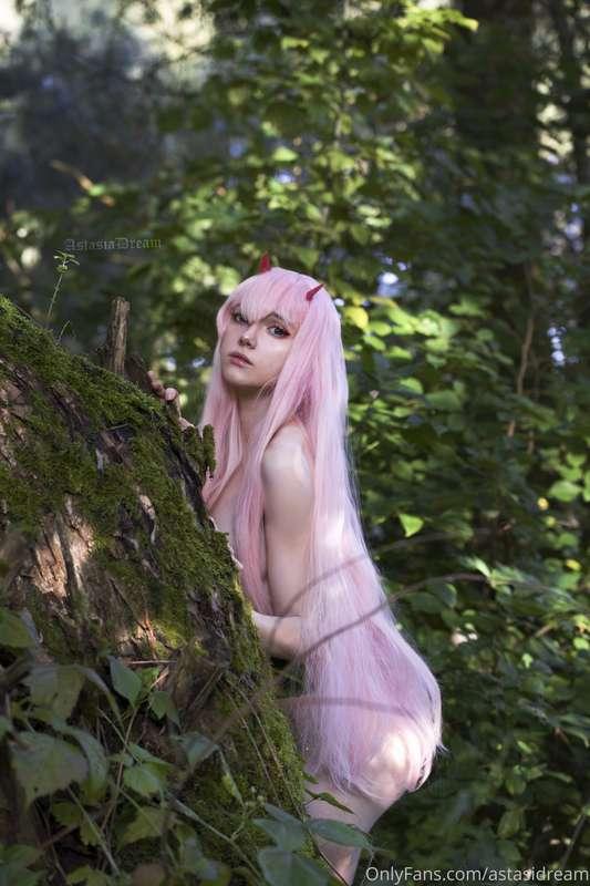 Are you ready to see a lot of high-quality cosplay content? ..
