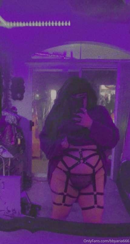 ⛓i looove this strappy harness this, do u like the way it wr..