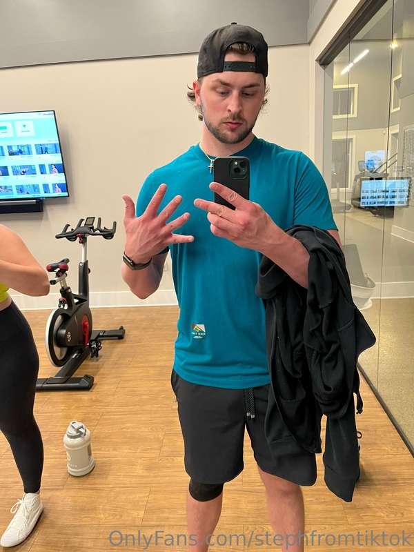 First week complete ✅ 75 Hard DAY 7