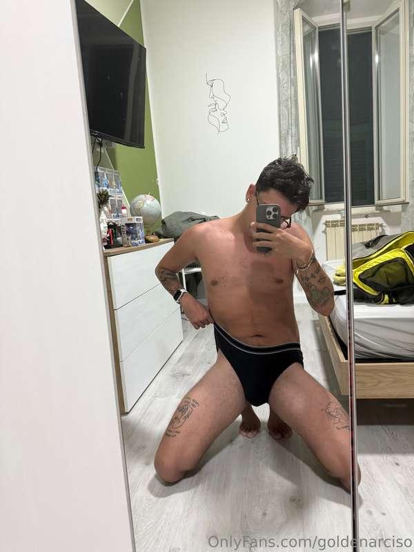 Oggi voglio lasciarvi scegliere… 💋Preferite il Lato A o il L..