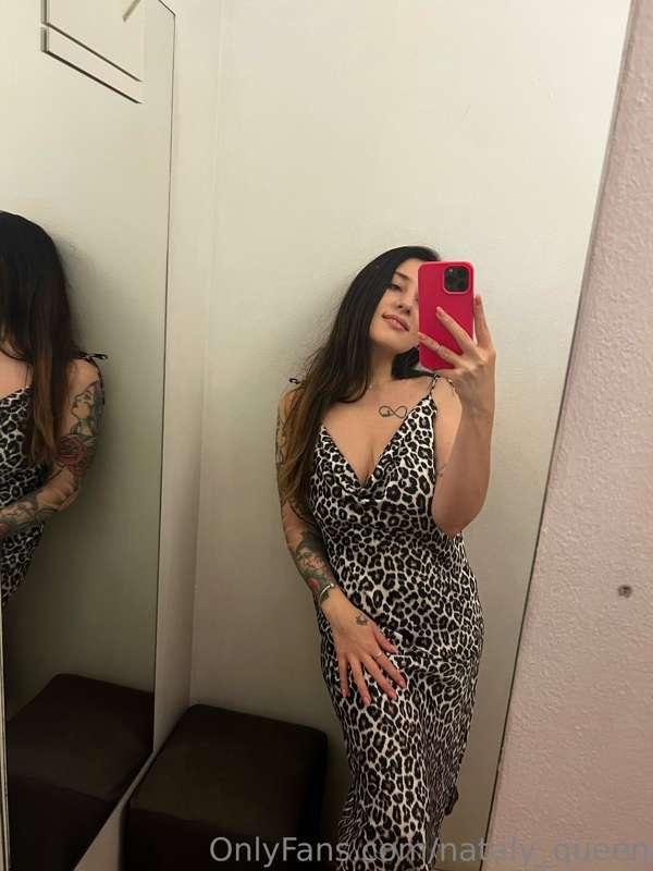 What do you think of my dress?🙈
