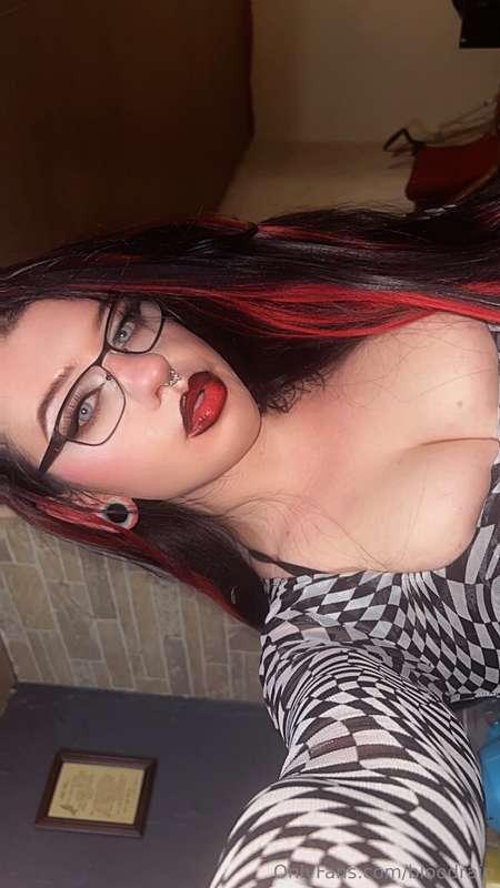 Just some cute selfies 🥰😘Making more content today! 😈 let’s ..