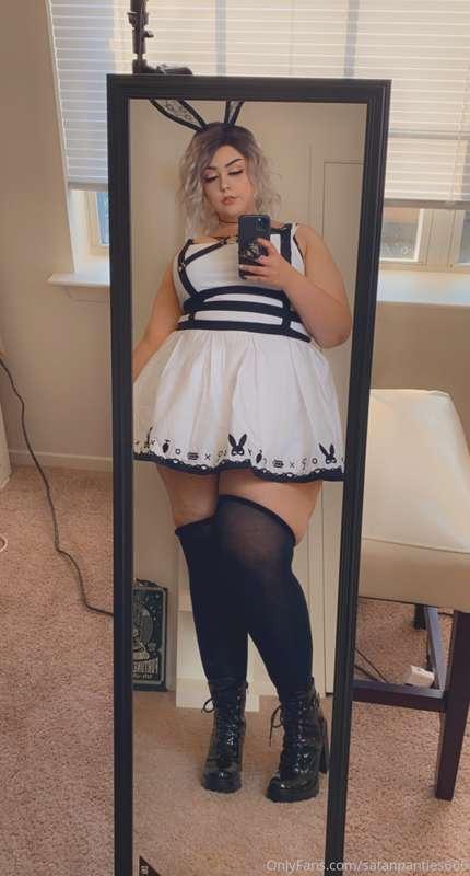 I didn’t take any cool pictures in this outfit 😭 I just did ..