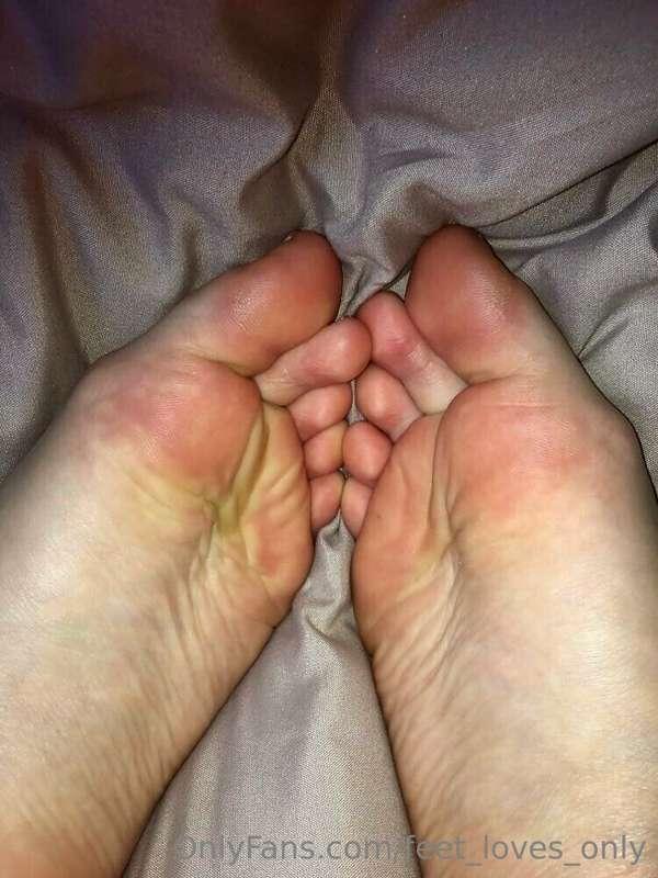 wrinkled soles