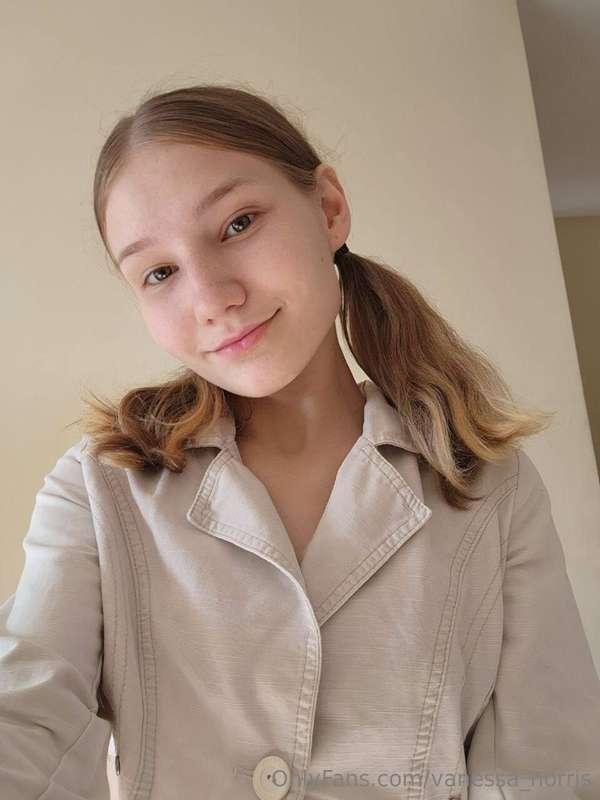 How is your day going?) 😊Would you like to improve and talk ..