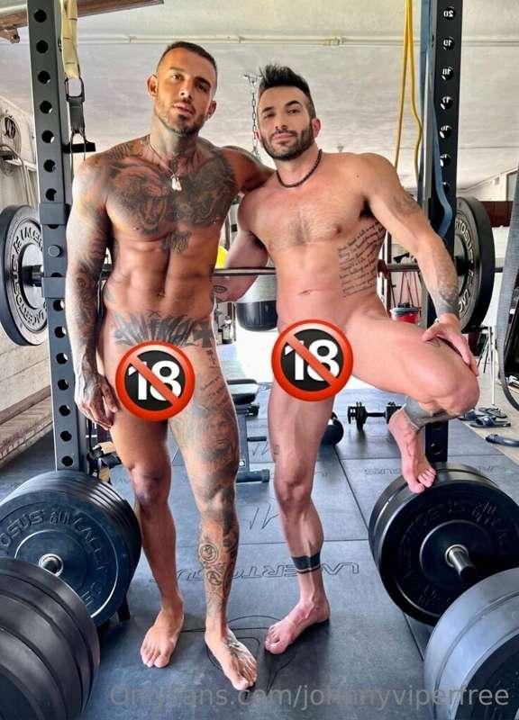 ▶️🇮🇹 ***Johnny & Lucas***
***VIDEO TOTALMENTE GRATIS SUL MIO..