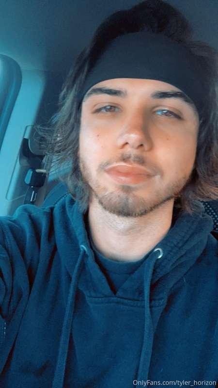 It’s not a nude but it is a face reveal😅 enjoy