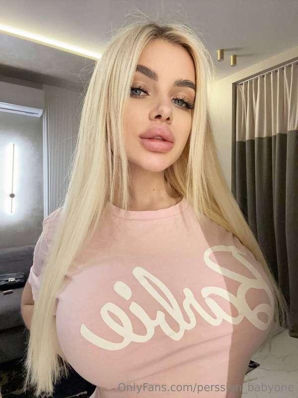 I’m already soaked can you handle turning up the heat? 😈💦
