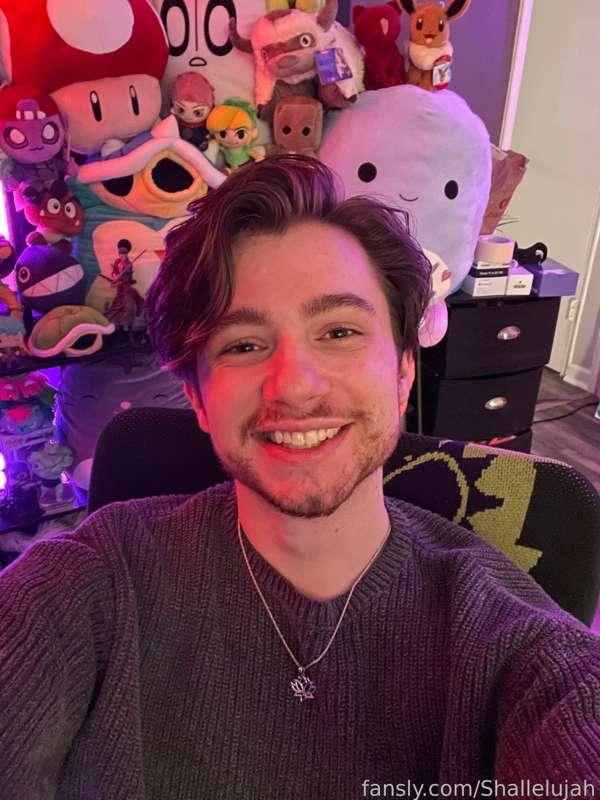 Sincerest thank you to the friends who got me to to this place I’m at now.

Your kindness is everything ❤️

(And thank you to everyone who’s been supporting me here, my life has been changed forever due to you all)