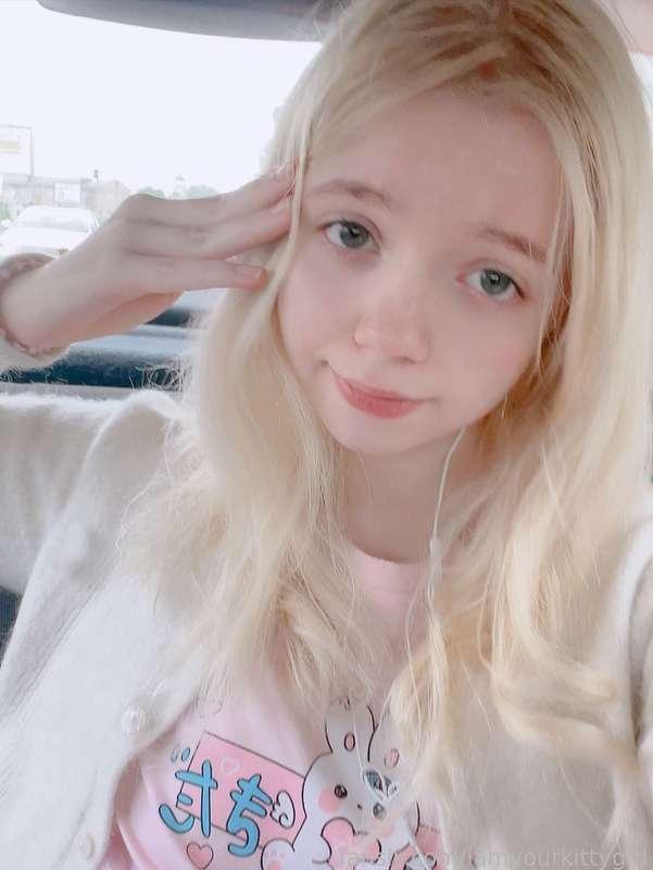 iamyourkittygirl image #0