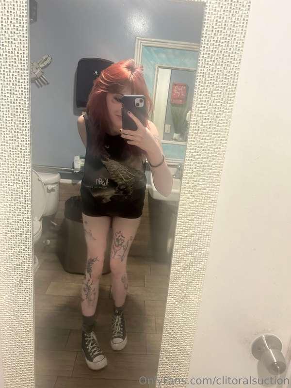 took nudes in every place i went to yesterday :3 enjoy my ti..