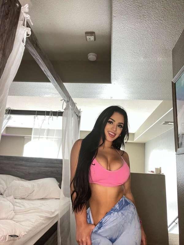 post workout wanna shower with me?