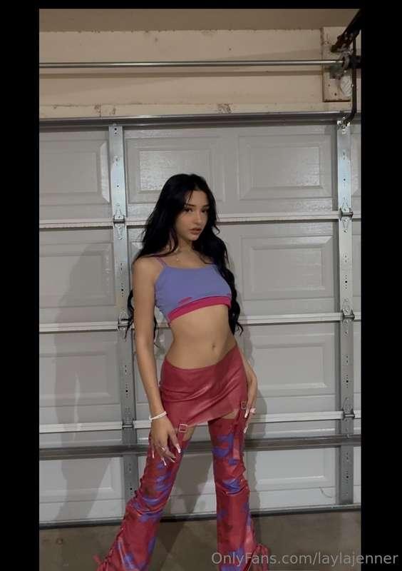 would u fuck me against this wall? be honest...