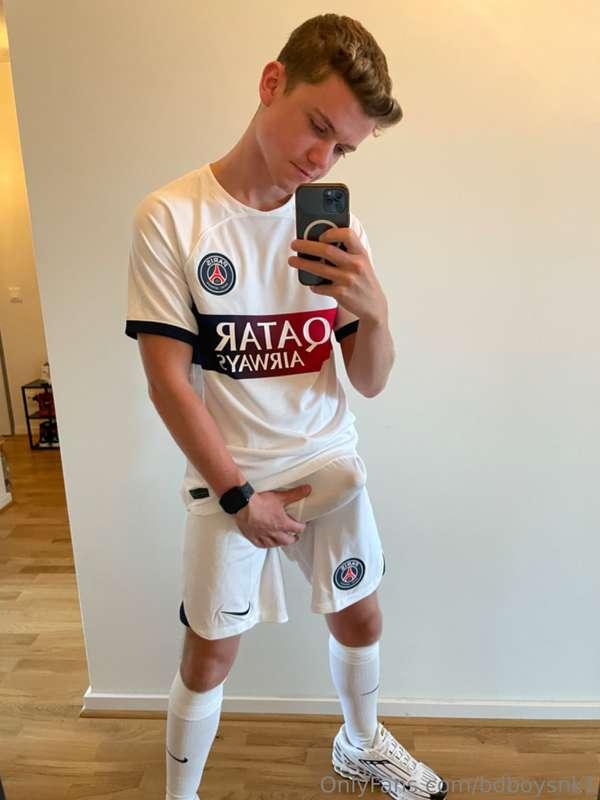 Soccer boy 🥵⚽️ who wants to play with my balls?😏 Whole video..