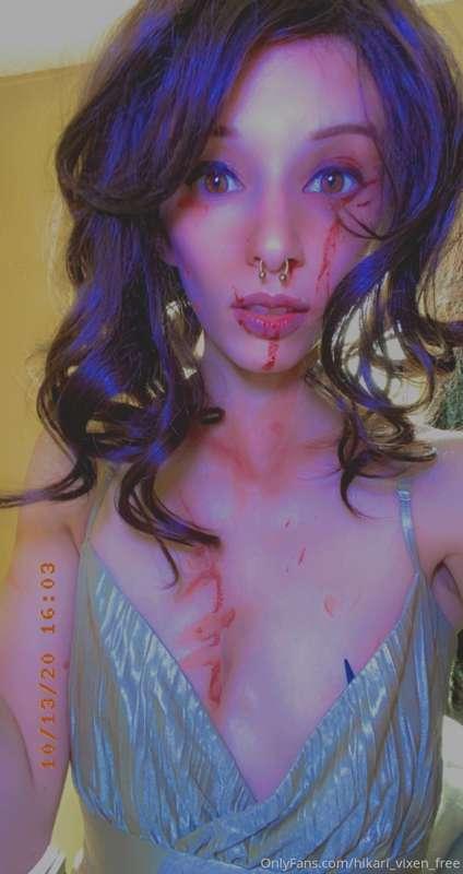 Spookieee face close ups for you dolls. 🖤 
Doing a little de..