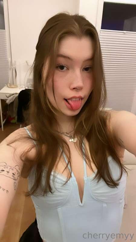 cherryemyy image #1