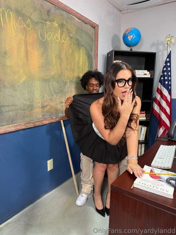 Unlock your fantasy! Watch me stretch my professor’s @jadete..