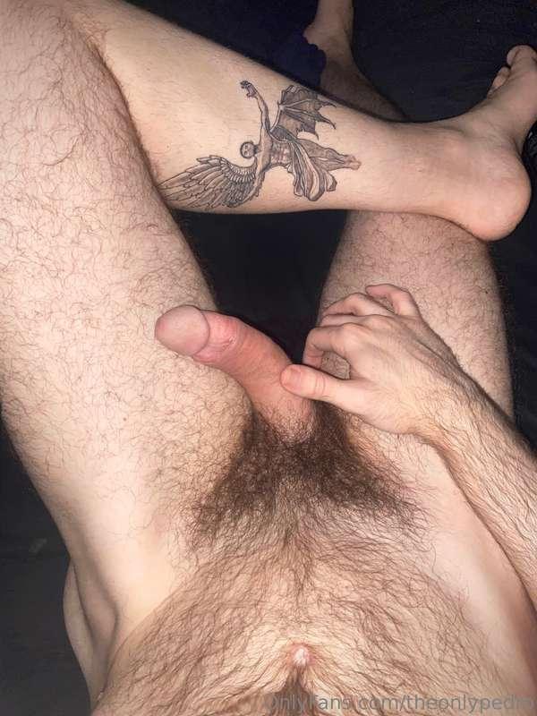 Hairy and tattooed 😉🍆🐻🤘🏼 swipe 👉🏼