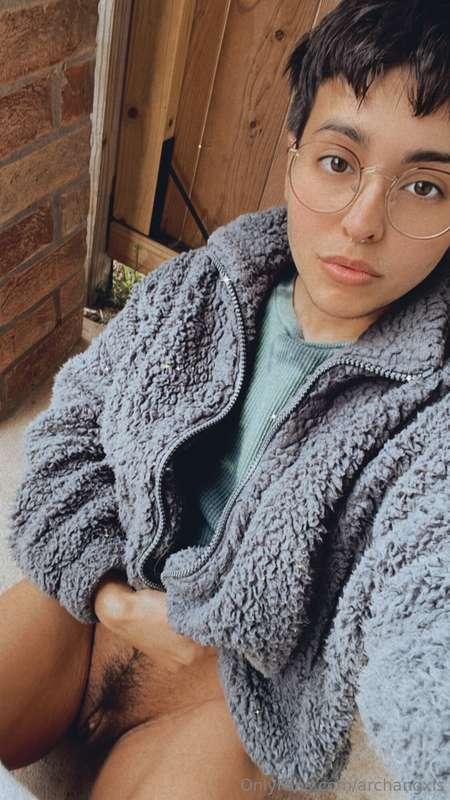 i get a lil frisky when it’s cold out :3