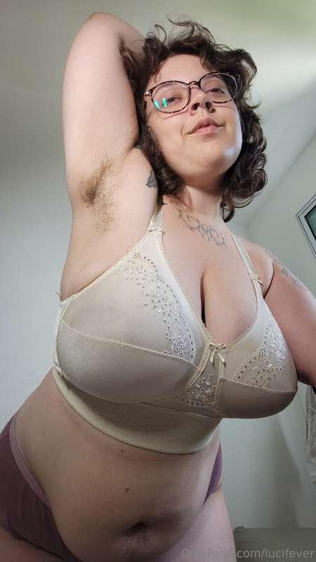 i post with love (and very little clothing)