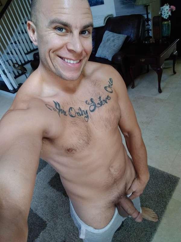 One love my friends. Now suck my cock 🍆💋