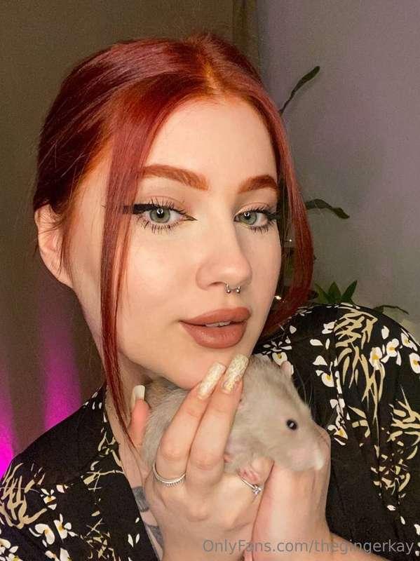 Playing with my tiny pet 😁