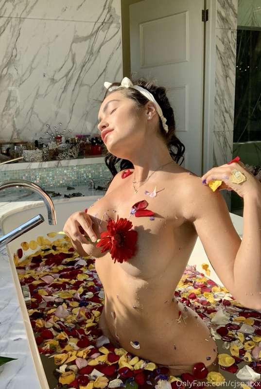 Check your DM now for a mini picture set from my Birthday Fl..