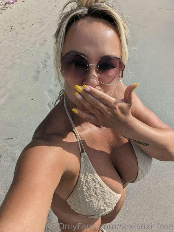 Kisses babe!