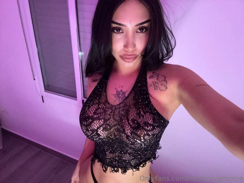 TODAY I FEEL LIKE A MISTRESS AND I WANT YOU TO BE MY SLAVE! ..