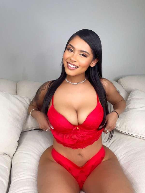 Hi baby 🥰 I put on red for you
