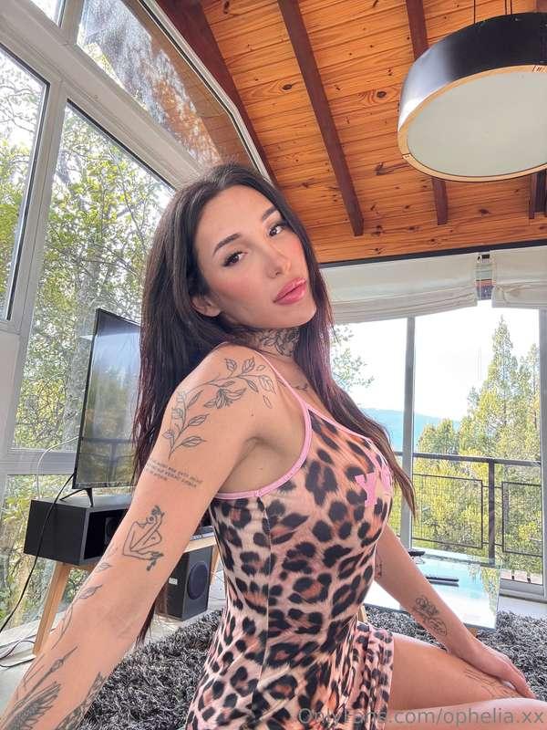 Caught myself looking kinda tempting 👀