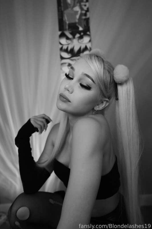 blondelashes19 image #1