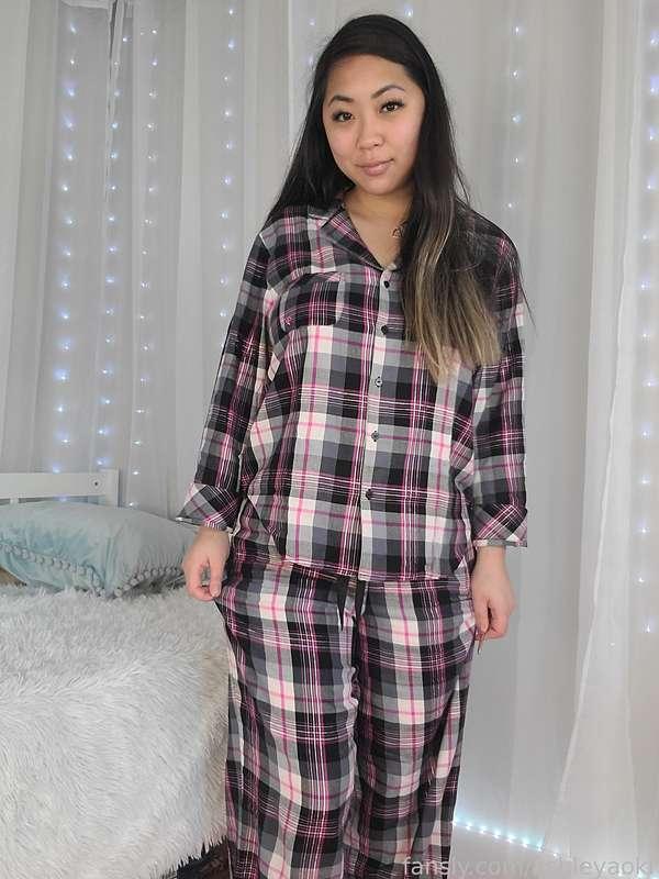 Wanna start off 2022 by getting cozy with me?