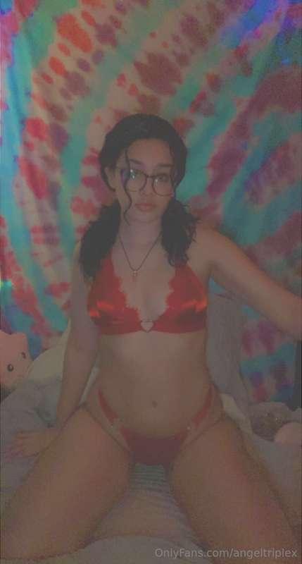 it’s almost valentines 💌 leave a tip if u wish i’d be ur val..
