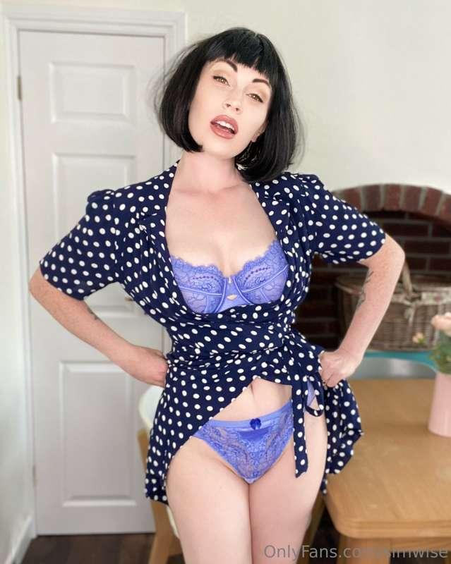 ⭐️***SET OF THE YEAR 2023***⭐️
**JUNE VOTE**

So many sexy s..