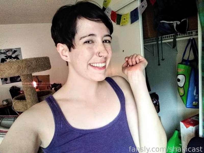 4 years ago vs now. This was the last time I had a pixie. I used to go through phases where I grew tired of my long hair and chopped it off. My current length is the longest it’s ever been! Sometimes, I miss having short hair, but I honestly like the way it looks, and having a built in handle😈